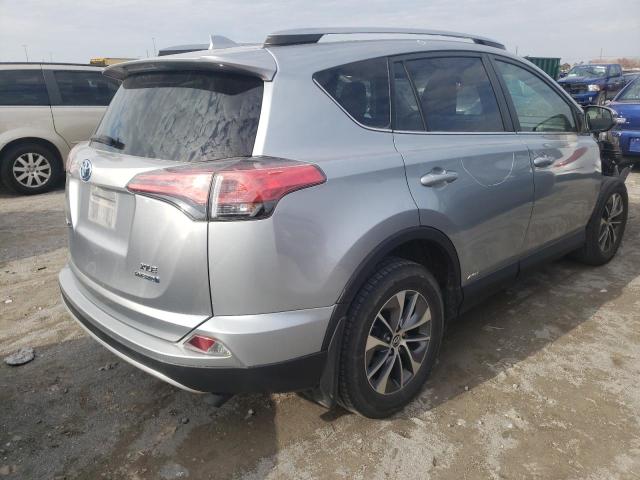 JTMRJREV2JD163854 - 2018 TOYOTA RAV4 HV LE SILVER photo 4