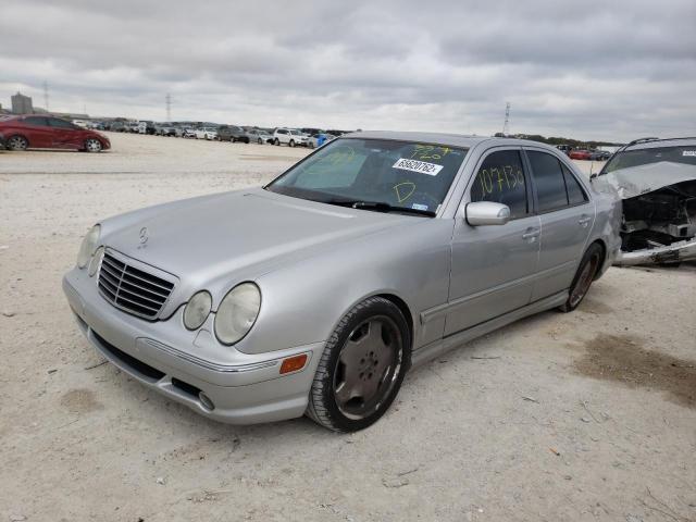 WDBJF74J11B337120 - 2001 MERCEDES-BENZ E 55 AMG SILVER photo 2