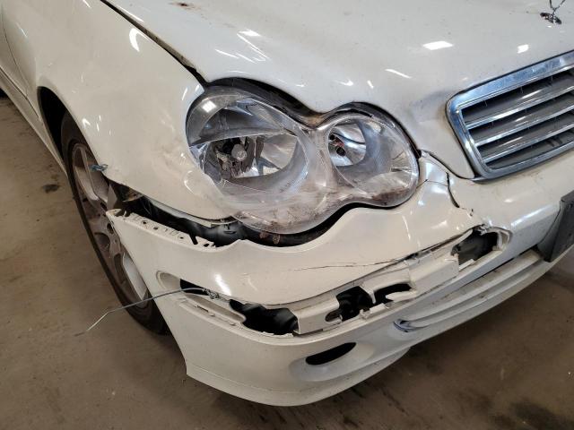 WDBRF92H17F922232 - 2007 MERCEDES-BENZ C 280 4MAT WHITE photo 9