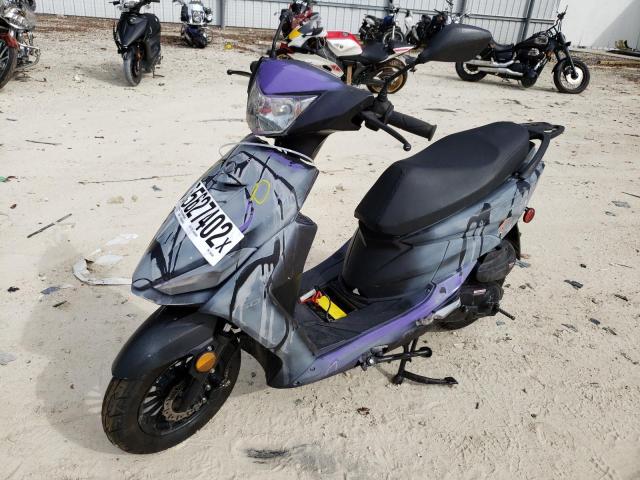 L5YZCABP6N1106560 - 2022 TAI MOPED TWO TONE photo 2