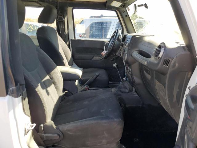 1C4AJWAGXFL550152 - 2015 JEEP WRANGLER S WHITE photo 5