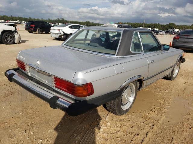 10704412060824 - 1980 MERCEDES-BENZ UK SILVER photo 4