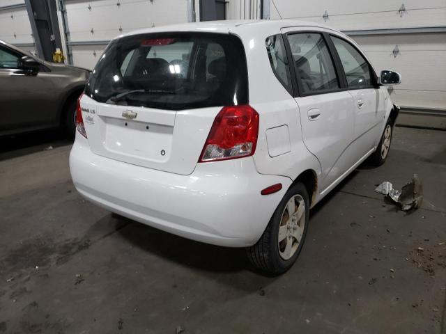KL1TD66637B794482 - 2007 CHEVROLET AVEO BASE WHITE photo 4