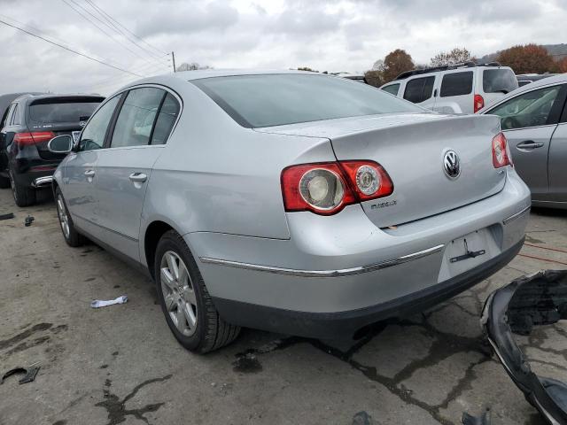 WVWJK73CX8E095260 - 2008 VOLKSWAGEN PASSAT TUR SILVER photo 3