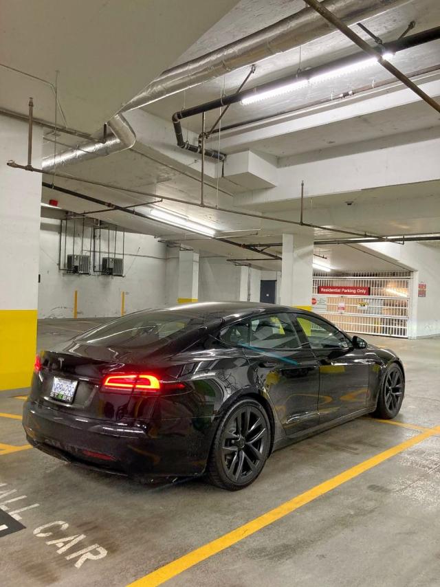 5YSJA1E53NF483461 - 2022 TESLA MODEL S BLACK photo 4