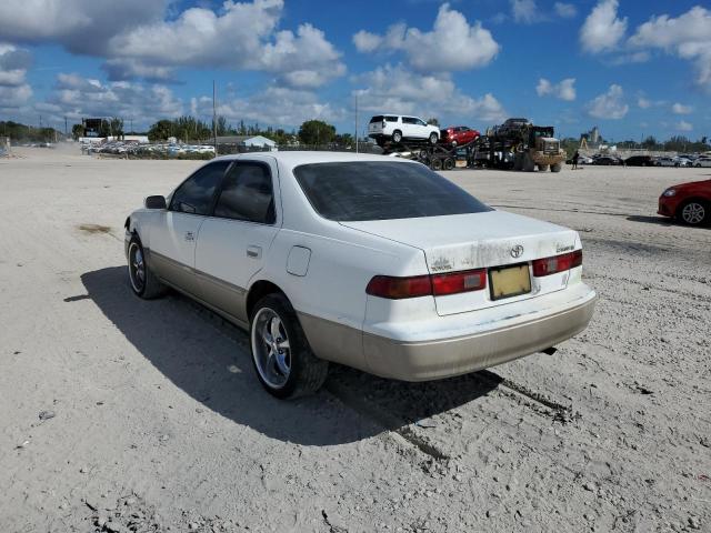 4T1BG22K1VU178591 - 1997 TOYOTA CAMRY CE WHITE photo 3