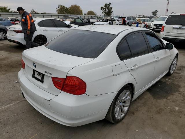 WBAPH5G59BNM80595 - 2011 BMW 328 I SULE WHITE photo 4