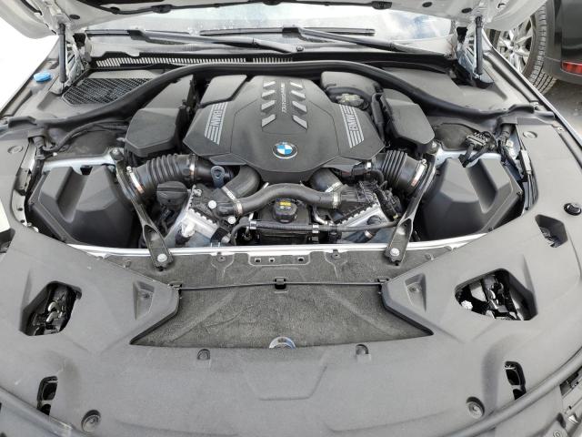 WBAGV8C09NCK17771 - 2022 BMW M850XI WHITE photo 11