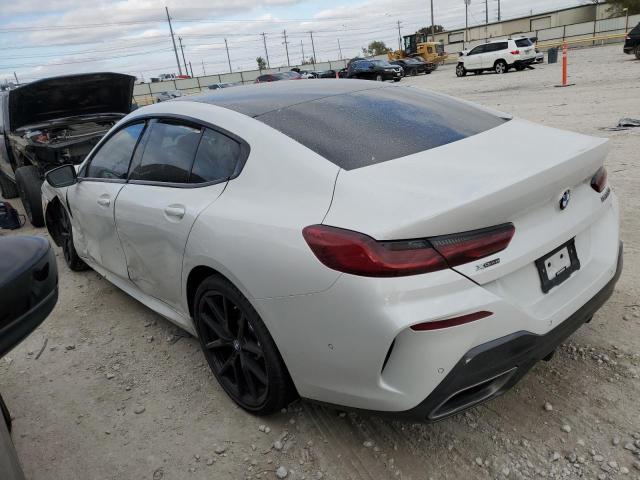 WBAGV8C09NCK17771 - 2022 BMW M850XI WHITE photo 2