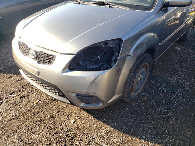 KNADH4B36B6915361 - 2011 KIA RIO BASE GRAY photo 9