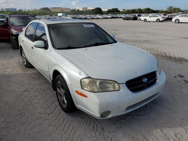 JN1CA31D4YT756599 - 2000 NISSAN MAXIMA GLE WHITE photo 1