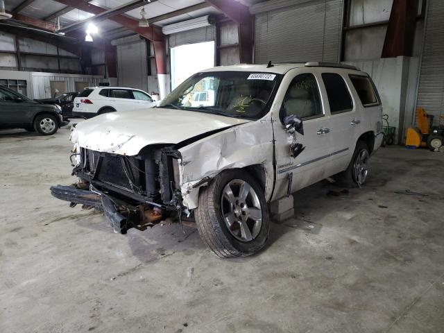 1GKS2EEF4BR311026 - 2011 GMC YUKON DENA WHITE photo 2