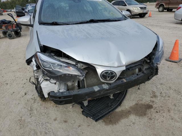 2T1BURHE7HC781957 - 2017 TOYOTA COROLLA L SILVER photo 9
