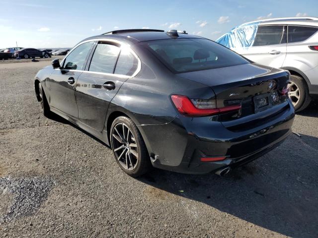 WBA5R7C58KFH28225 - 2019 BMW 330XI BLACK photo 3