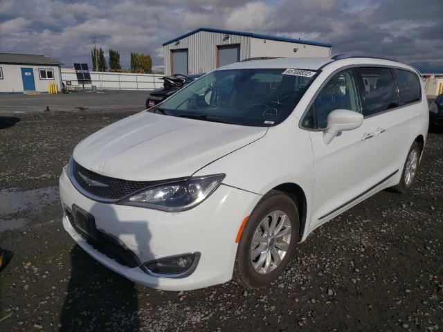 2C4RC1EG7JR116703 - 2018 CHRYSLER PACIFICA T WHITE photo 2