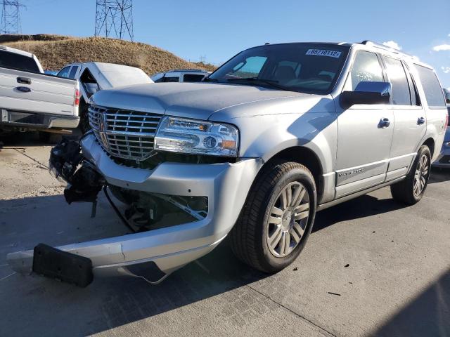 5LMJJ2J51BEJ00713 - 2011 LINCOLN NAVIGATOR 银色 照片 2