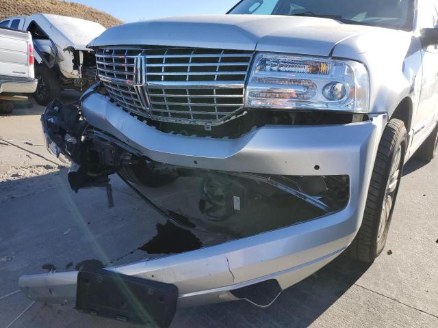 5LMJJ2J51BEJ00713 - 2011 LINCOLN NAVIGATOR 银色 照片 9