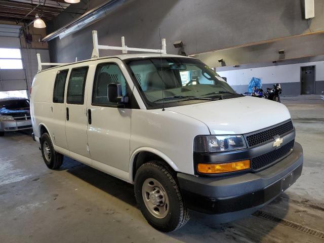 1GCWGAFB7J1345249 - 2018 CHEVROLET EXPRESS G2 WHITE photo 1