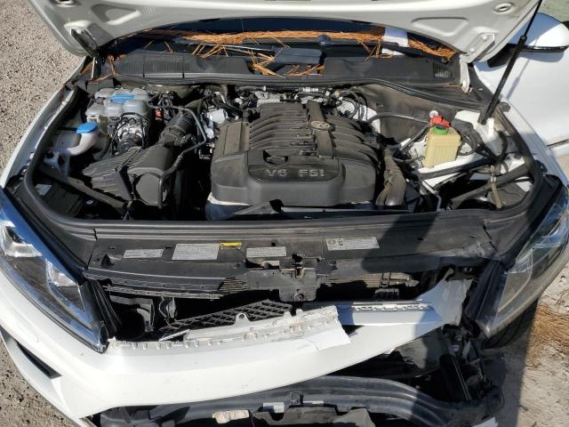 WVGGF7BP7HD006426 - 2017 VOLKSWAGEN TOUAREG EX WHITE photo 7
