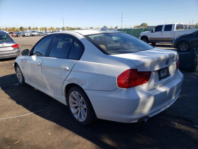 WBAPK7C54BF087049 - 2011 BMW 328 XI WHITE photo 3
