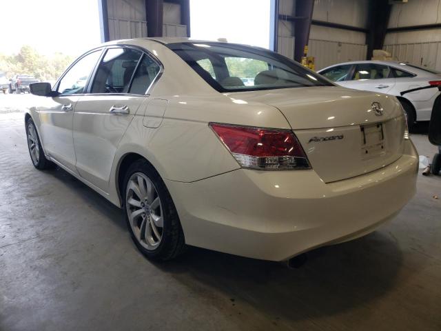 1HGCP3F8XAA032006 - 2010 HONDA ACCORD EXL WHITE photo 3