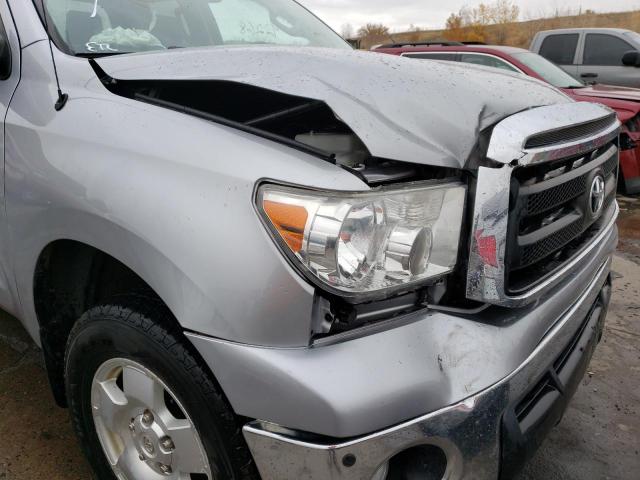 5TFUW5F17DX314299 - 2013 TOYOTA TUNDRA DOU SILVER photo 9