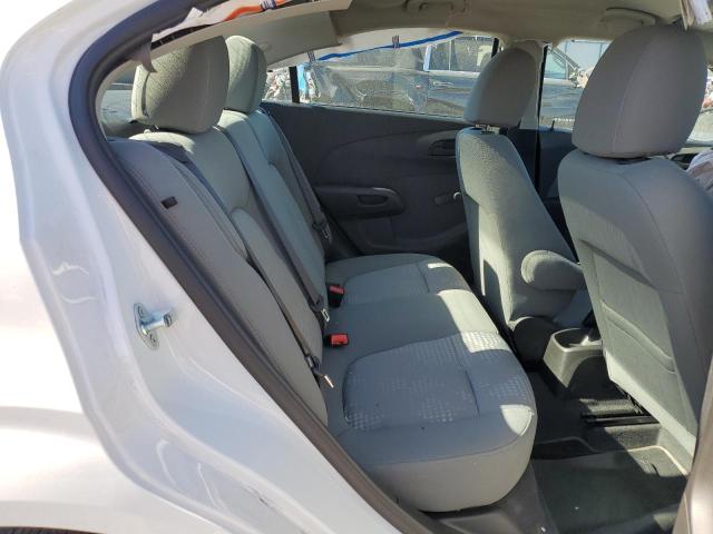 1G1JB5SHXH4153898 - 2017 CHEVROLET SONIC LS WHITE photo 6