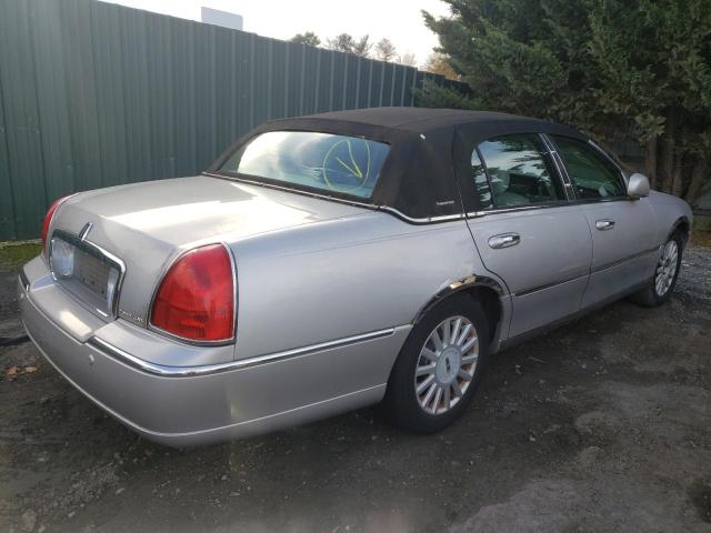 1LNHM81W55Y608190 - 2005 LINCOLN TOWN CAR S SILVER photo 4