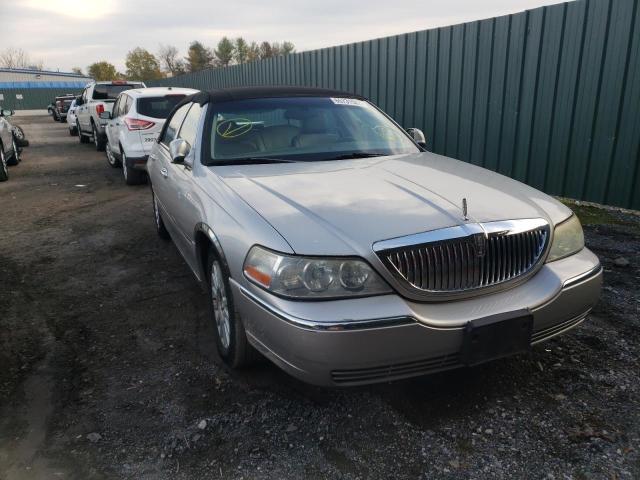 1LNHM81W55Y608190 - 2005 LINCOLN TOWN CAR S SILVER photo 9