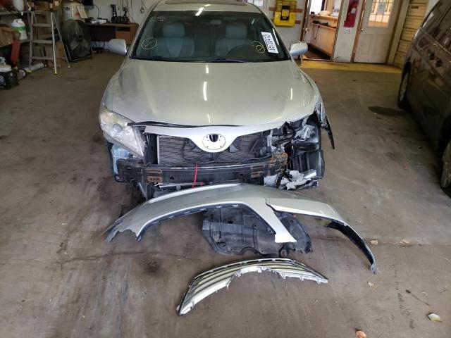 4T1BE46K47U110011 - 2007 TOYOTA CAMRY 4D 2 SILVER photo 9