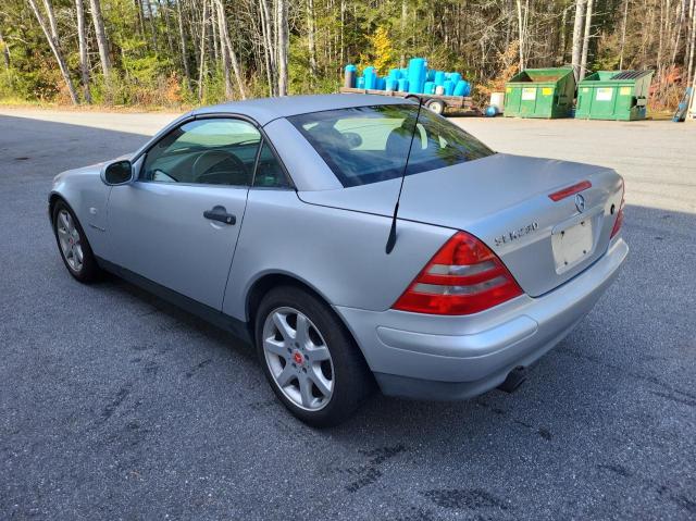 WDBKK47F9XF113004 - 1999 MERCEDES-BENZ SLK 230 KO SILVER photo 3