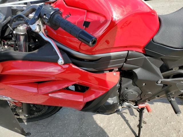 JKAEXEE12CDA03380 - 2012 KAWASAKI EX650 EC RED photo 7