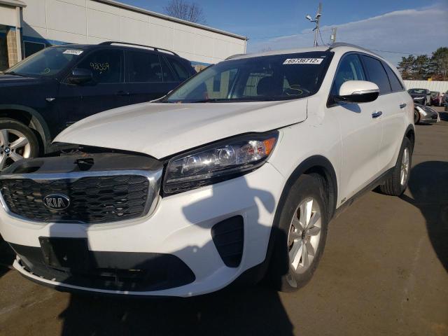 5XYPGDA39KG439169 - 2019 KIA SORENTO L WHITE photo 2