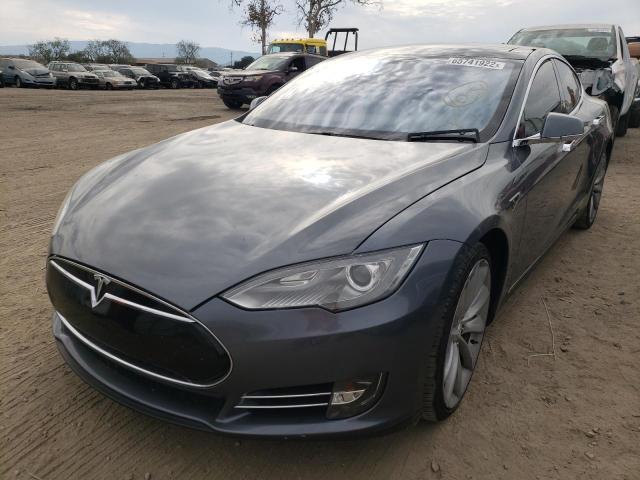 5YJSA1S16EFP32627 - 2014 TESLA MODEL S Մոխրագույն լուսանկար 2
