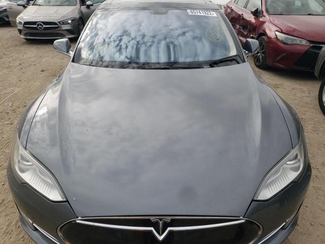 5YJSA1S16EFP32627 - 2014 TESLA MODEL S Մոխրագույն լուսանկար 6