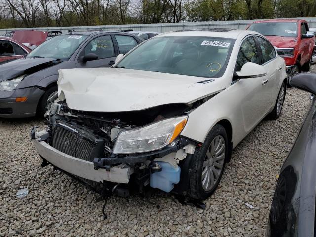 2G4GS5EV2C9135335 - 2012 BUICK REGAL PREM WHITE photo 2