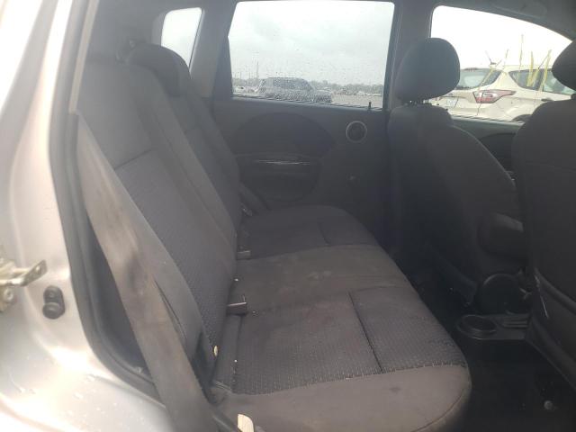 KL1TD66677B768547 - 2007 CHEVROLET AVEO BASE SILVER photo 6
