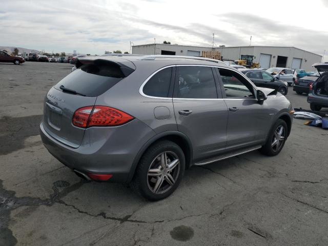 WP1AE2A27BLA94461 - 2011 PORSCHE CAYENNE S GRAY photo 4