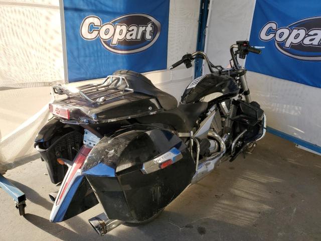 5VPTW36N5D3020301 - 2013 VICTORY MOTORCYCLES CROSS COUN BLACK photo 4