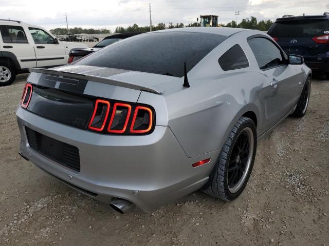 1ZVBP8CF4D5231332 - 2013 FORD MUSTANG GT SILVER photo 4