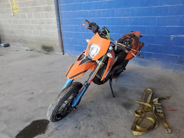 VBKLSS40X9M727289 - 2009 KTM 690 SMC ORANGE photo 2