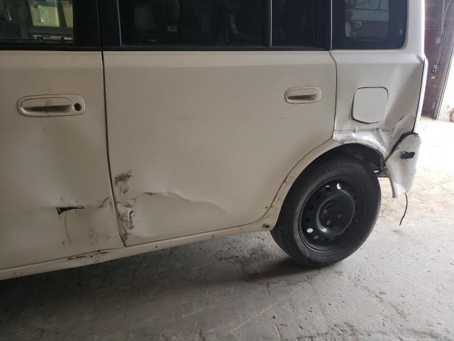 JTLKT334064086139 - 2006 TOYOTA SCION XB თეთრი ფოტო 9