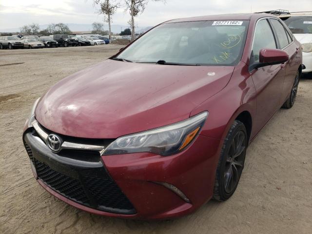 4T1BK1FKXGU571236 - 2016 TOYOTA CAMRY XSE RED photo 2