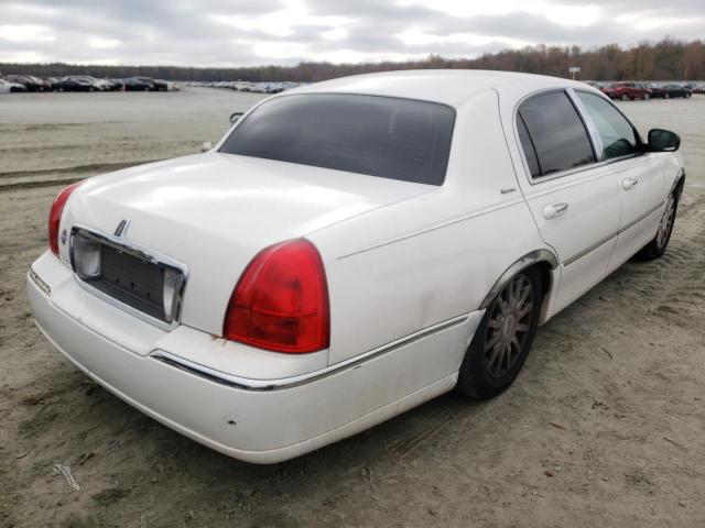 1LNHM81V86Y637093 - 2006 LINCOLN TOWN CAR S WHITE photo 4