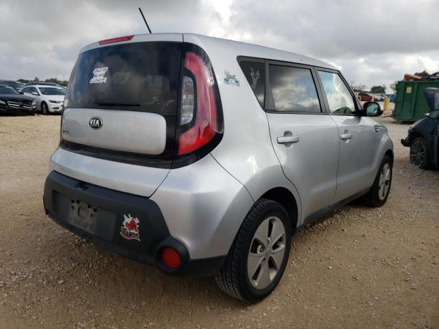 KNDJN2A20E7714176 - 2014 KIA SOUL SILVER photo 4