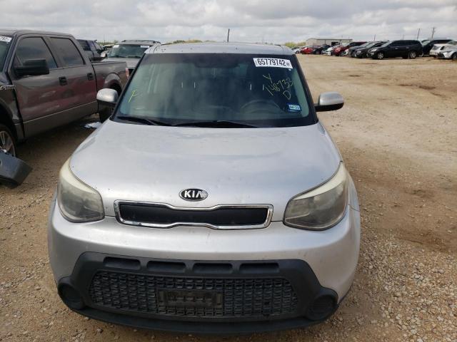 KNDJN2A20E7714176 - 2014 KIA SOUL SILVER photo 9