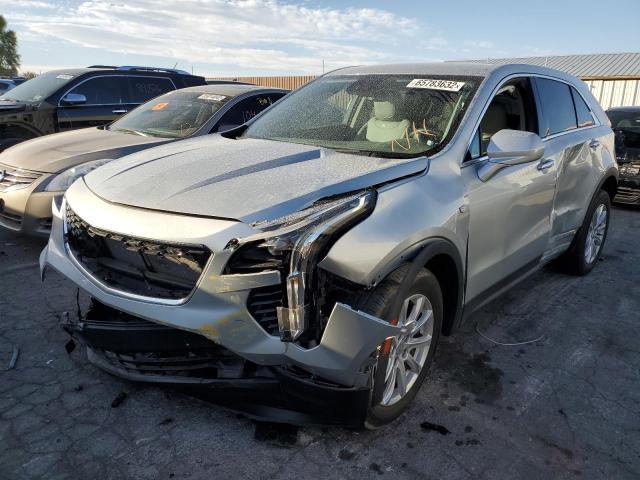 1GYAZAR47MF006140 - 2021 CADILLAC XT4 LUXURY SILVER photo 2