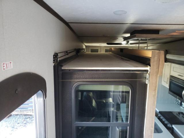 4YDF33026LA741219 - 2020 KEYSTONE MONTANA BEIGE photo 7