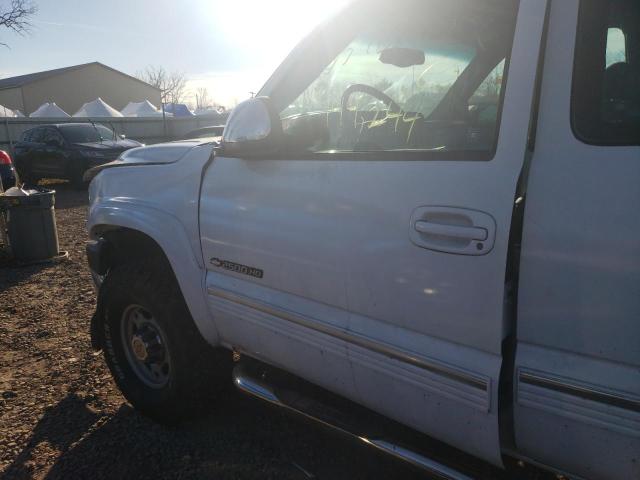 1GCHK29U62E260519 - 2002 CHEVROLET SILVERADO WHITE photo 10