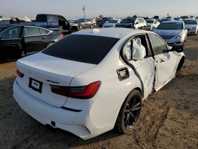 3MW5U7J03N8C38338 - 2022 BMW M340I WHITE photo 4